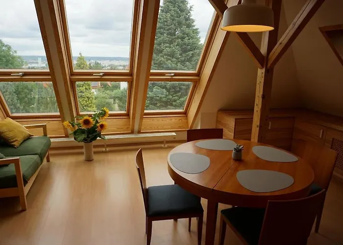 Apartment Mit Ausblick Im Dresdner Suedwesten