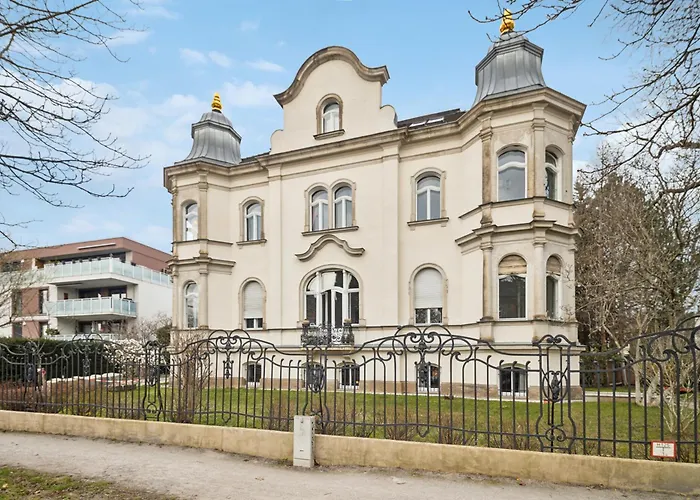 Wiener Palais Am Grossen Garten, Arbeitsplatz, Familie, 7 Pers, Smart-Tv