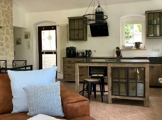 Ferienwohnung am Wasser Villa Graf von Pfeil