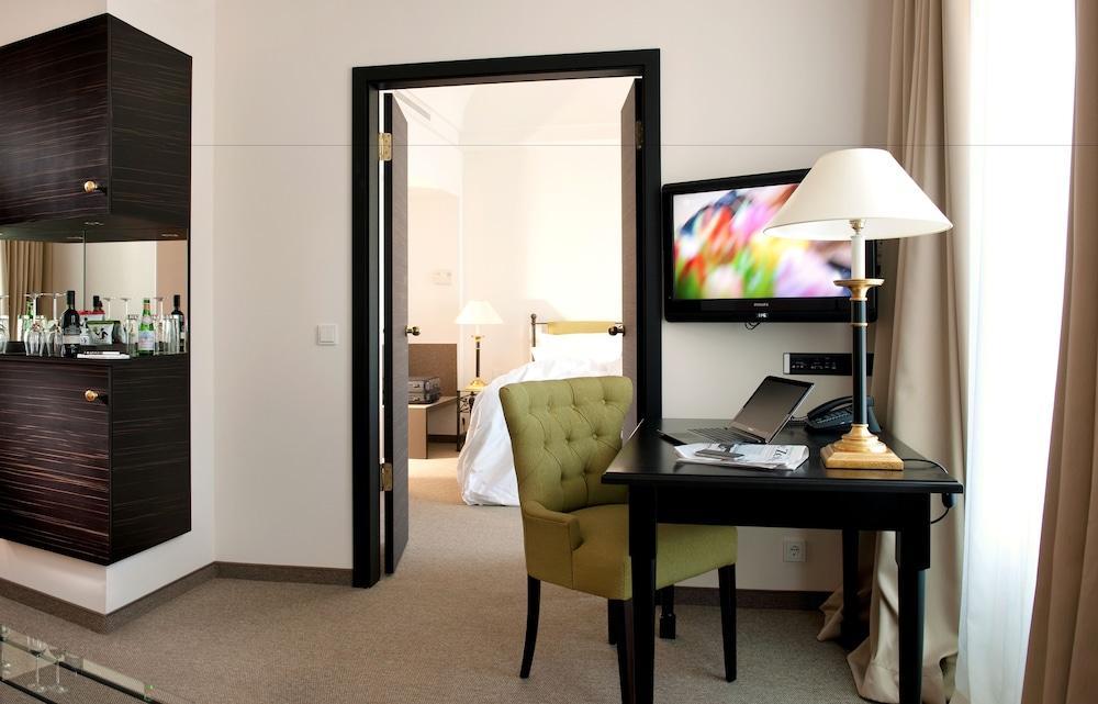 Elbflorenz Hotel 4*