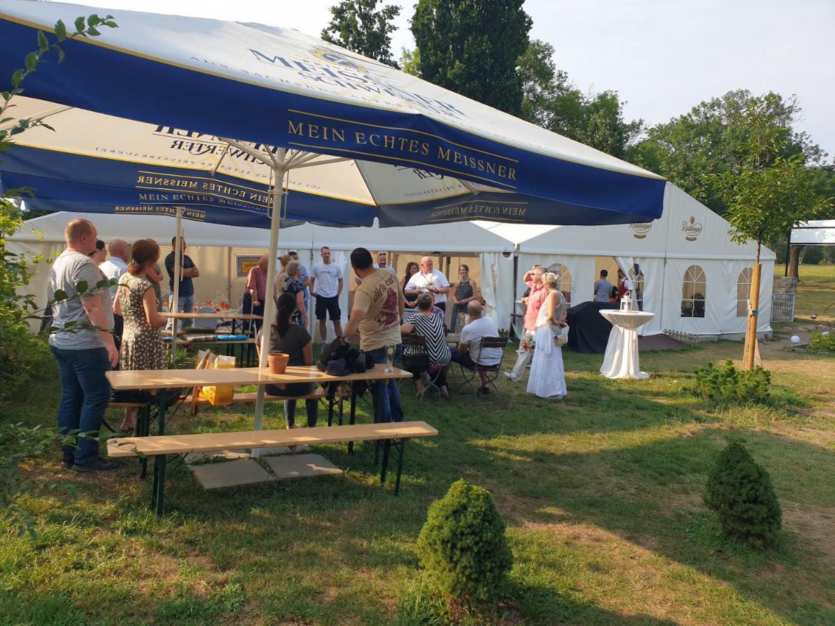 Alttolkewitzer Hof Hotel 3*