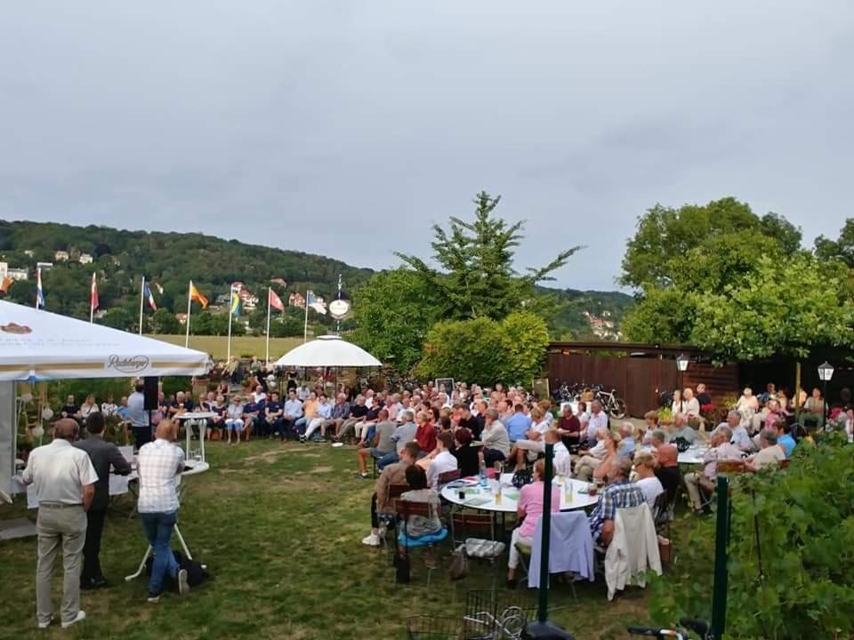 Alttolkewitzer Hof 3*
