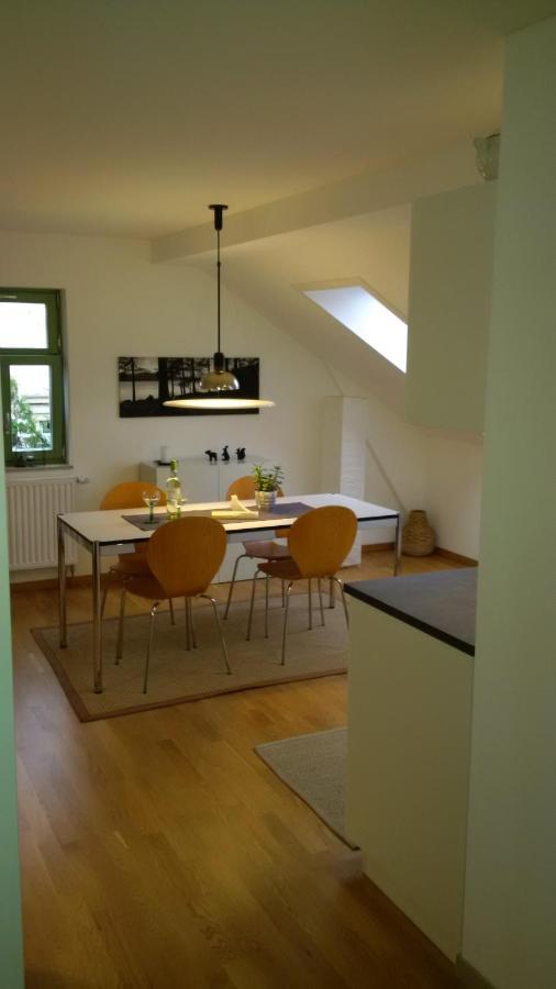 Stilvolle Am Großen Garten Apartment Dresden