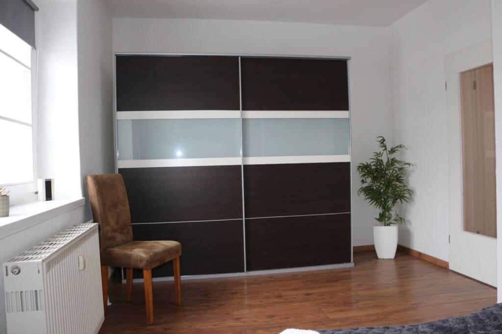 Zentralgelegene 4-raum Bis 8 Pers. Appartement