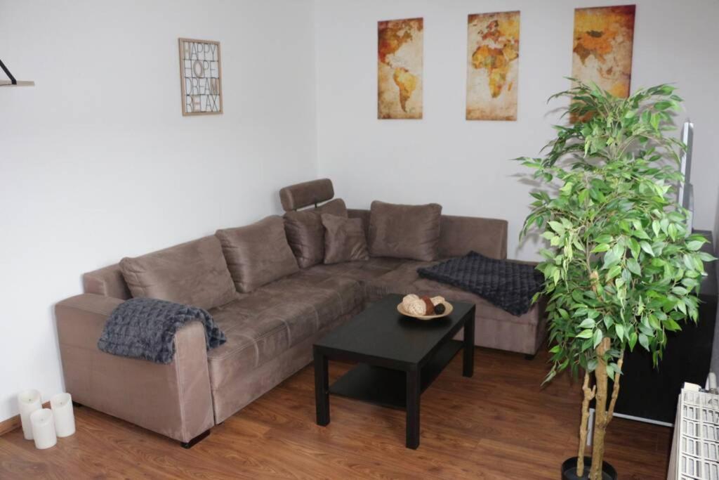 Appartement Zentralgelegene 4-raum Bis 8 Pers. *