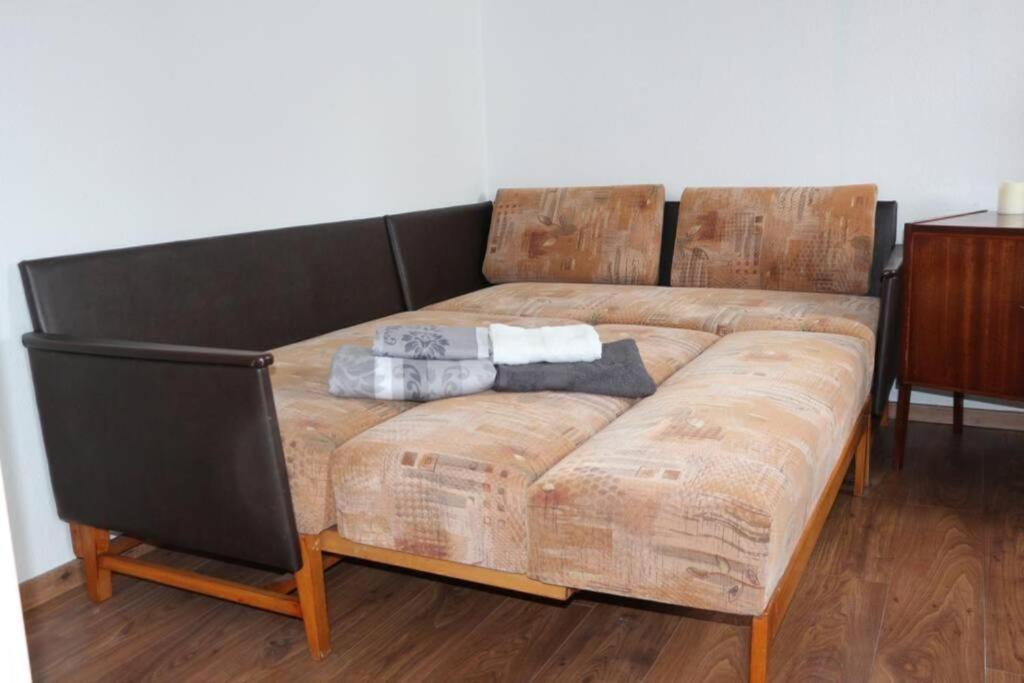 Zentralgelegene 4-raum Bis 8 Pers. Appartement Dresden