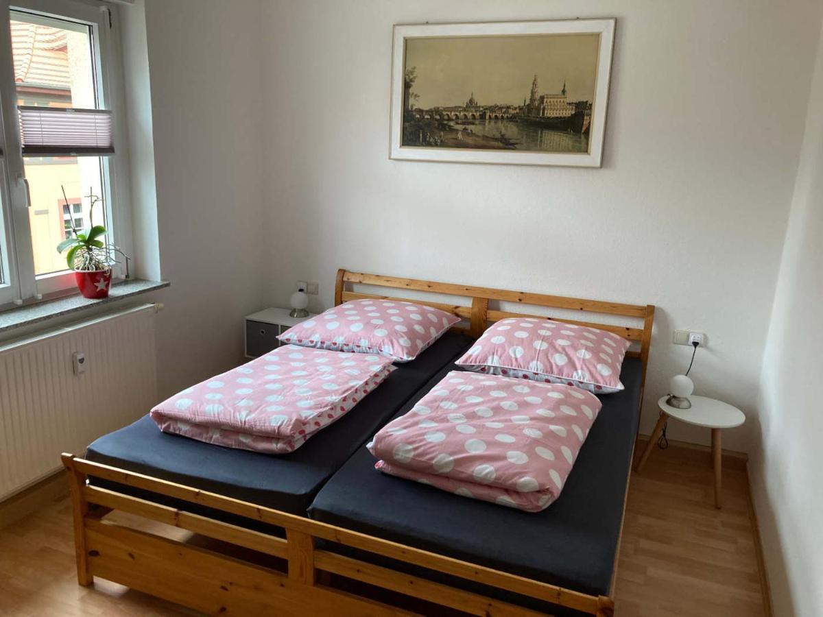 Tapetenwechsel -balkon- Appartement *