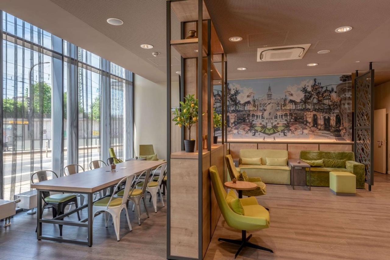 Hotel Super 8 By Wyndham Dresden