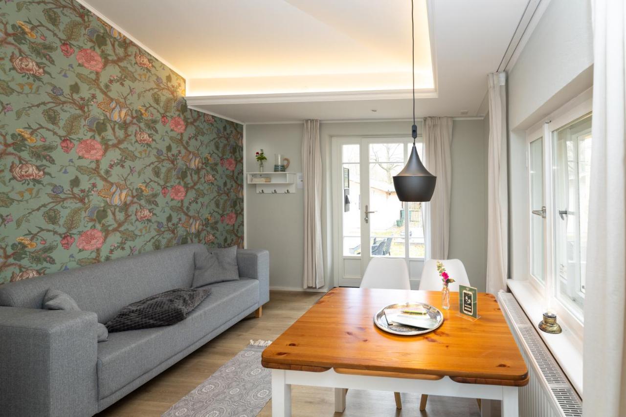Little Apartment *
