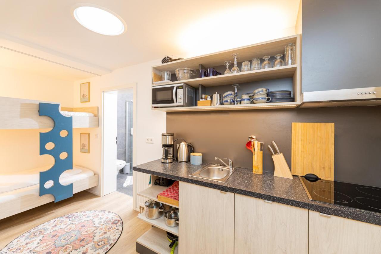 Little Apartment *