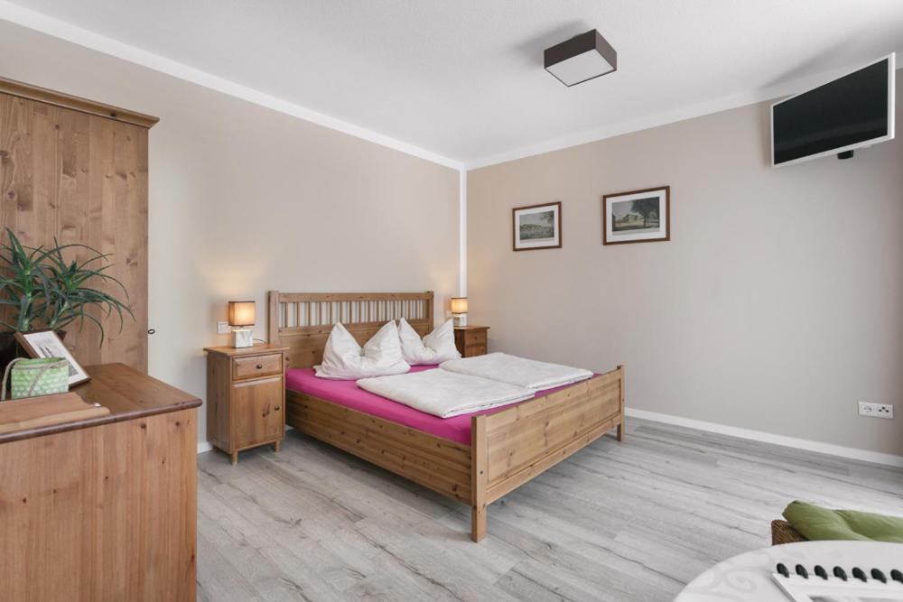 Spannende Tage In Apartment Dresden