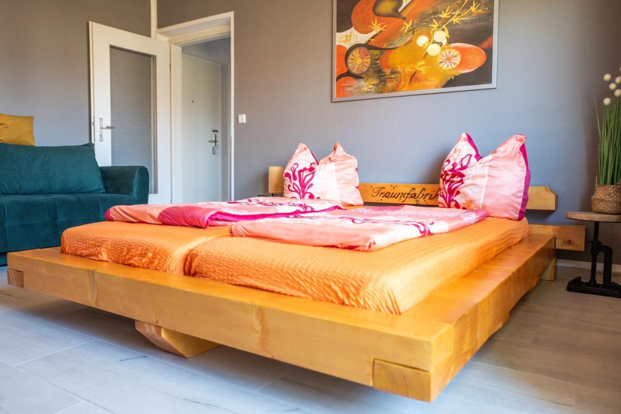 Apartment Whg./flat Am Grossen Garten In