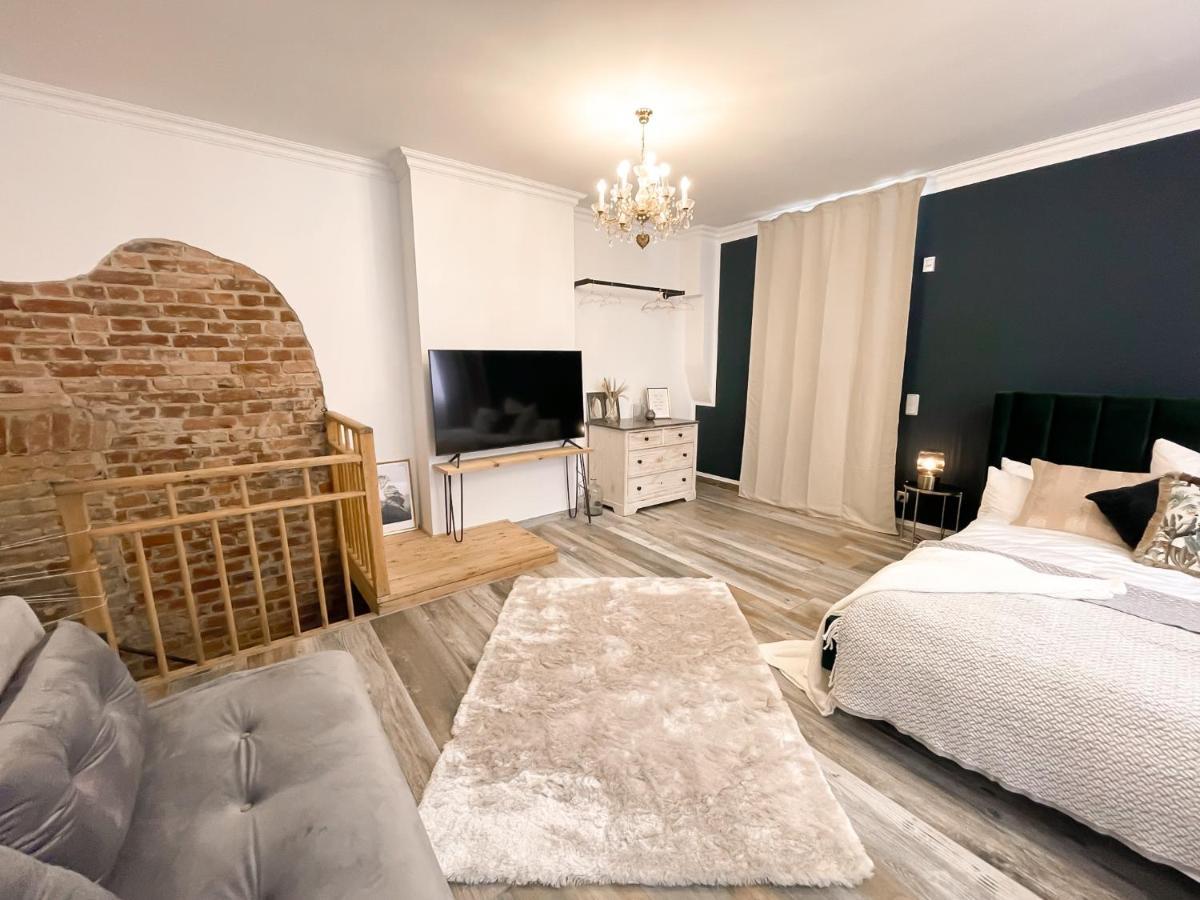 New Deluxe In Quiet Back House * Dresden