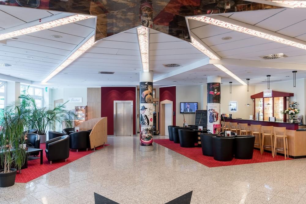 Azimut 4* Dresden