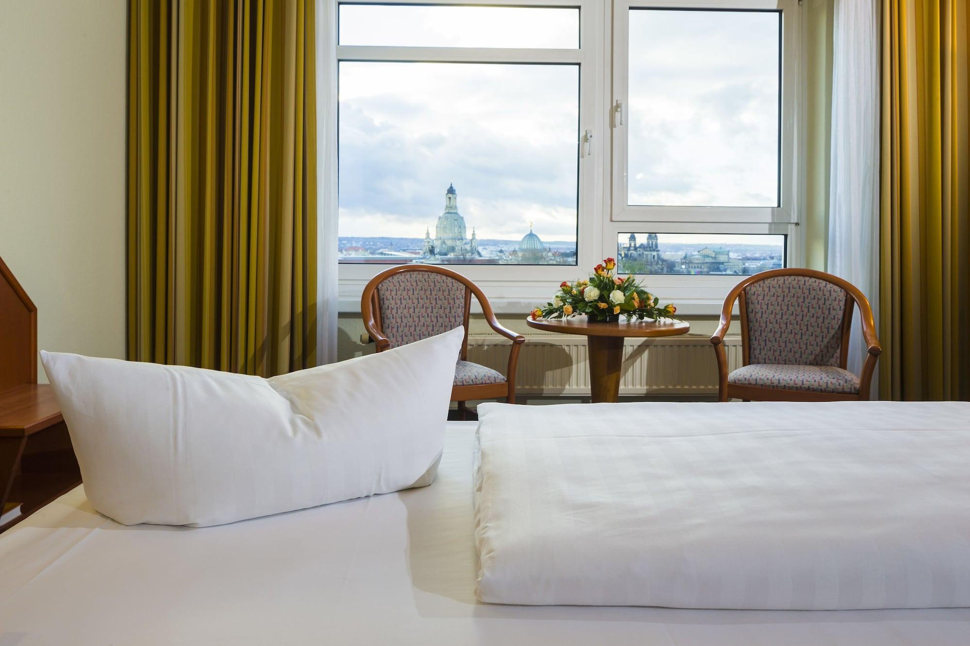Am Terrassenufer 4* Dresden