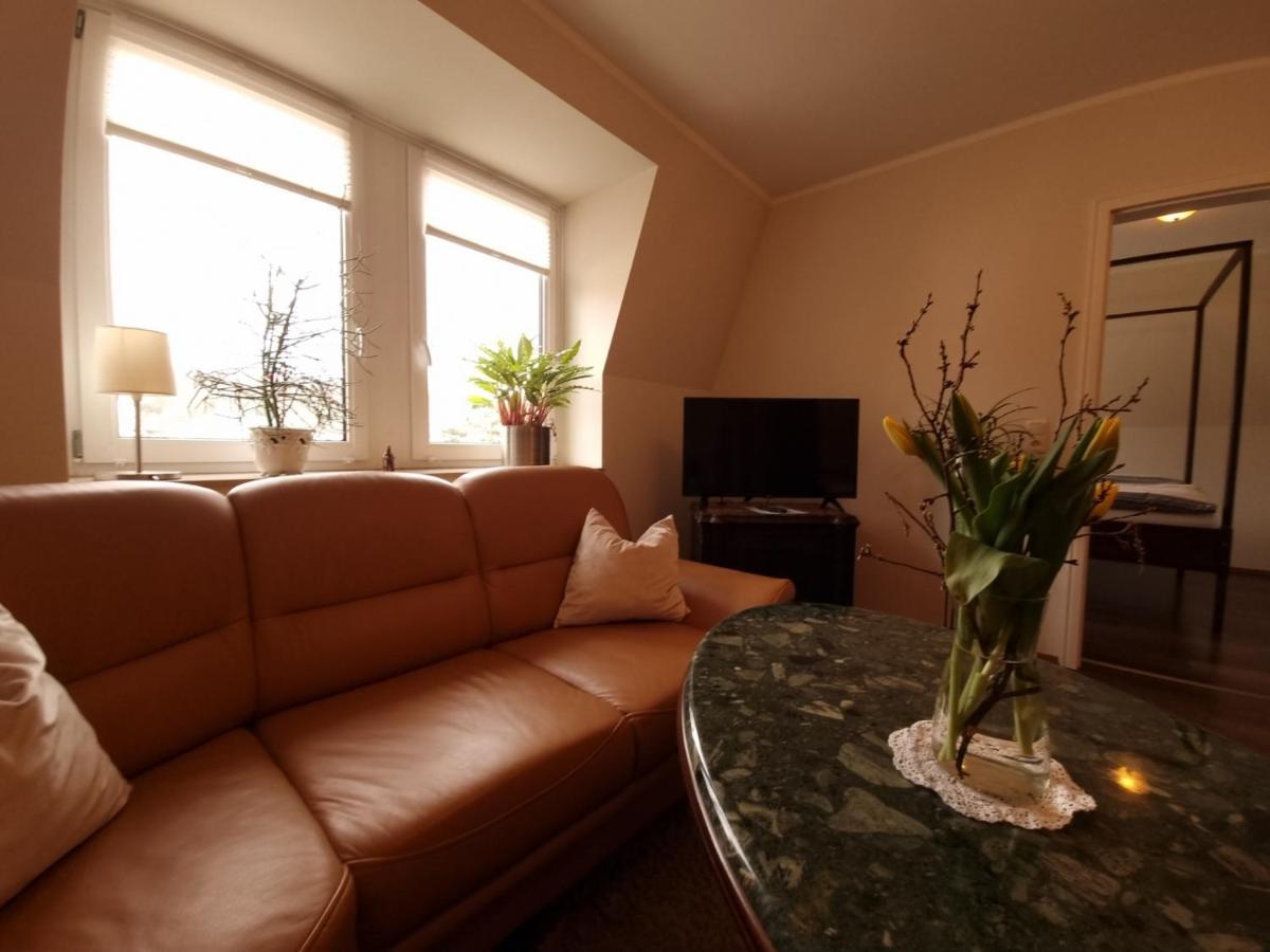 Apartment Ferienwohnung Elbhangblick - Für 2 Personen *