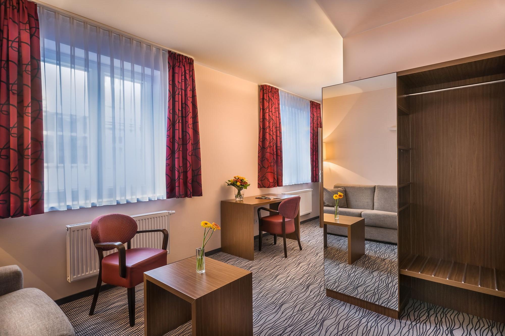 Hotel Scope Airport