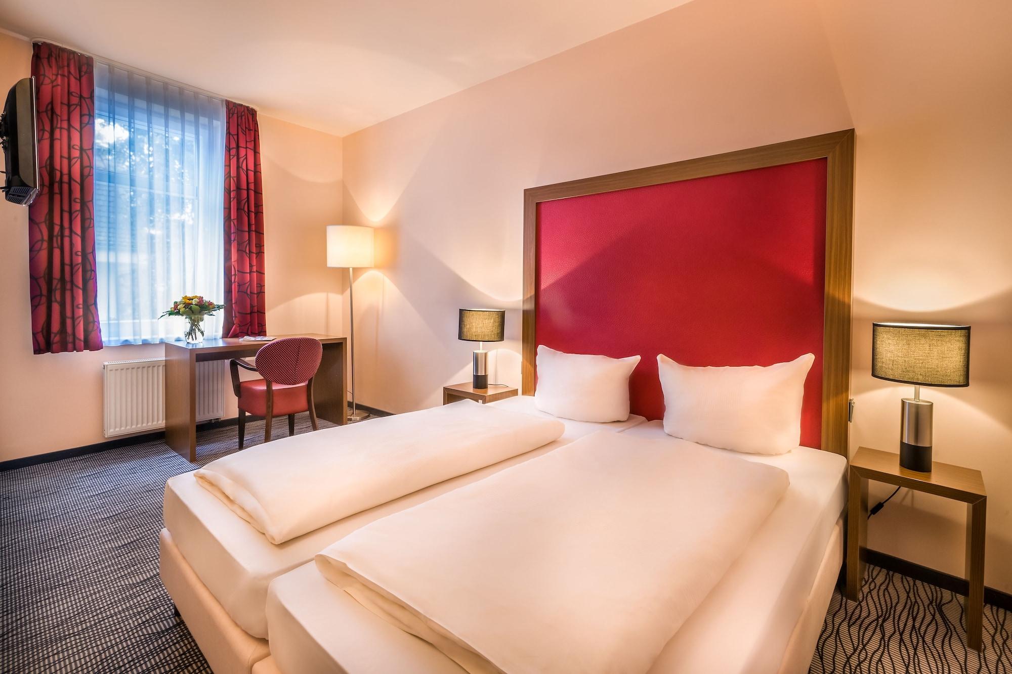 Scope Airport Hotel 3*