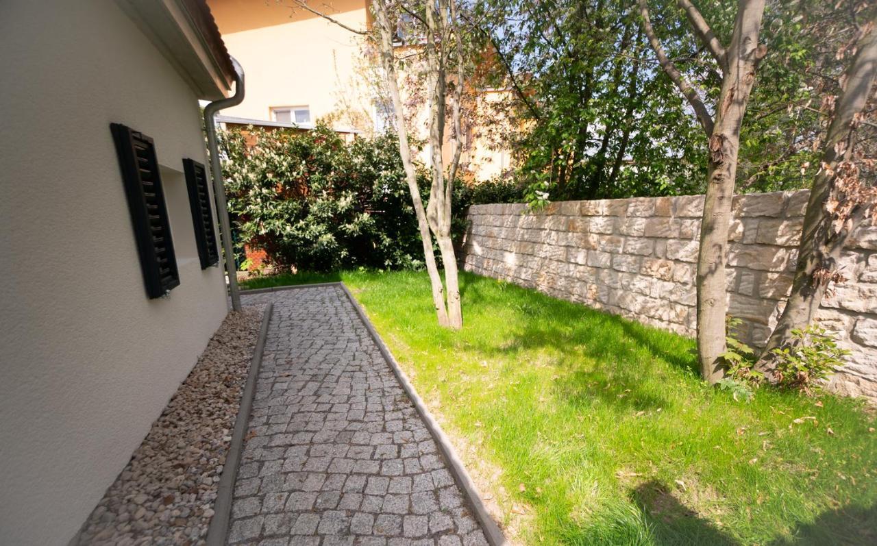 Appartement Privatsphaere Im Kutscherhaus Der Golding Dresden