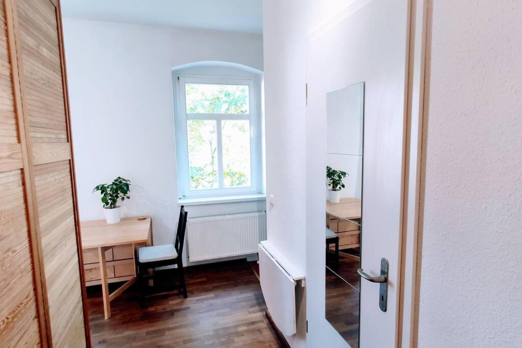 Modern Studio08 With Big Balcony In The Neustadt Dresden