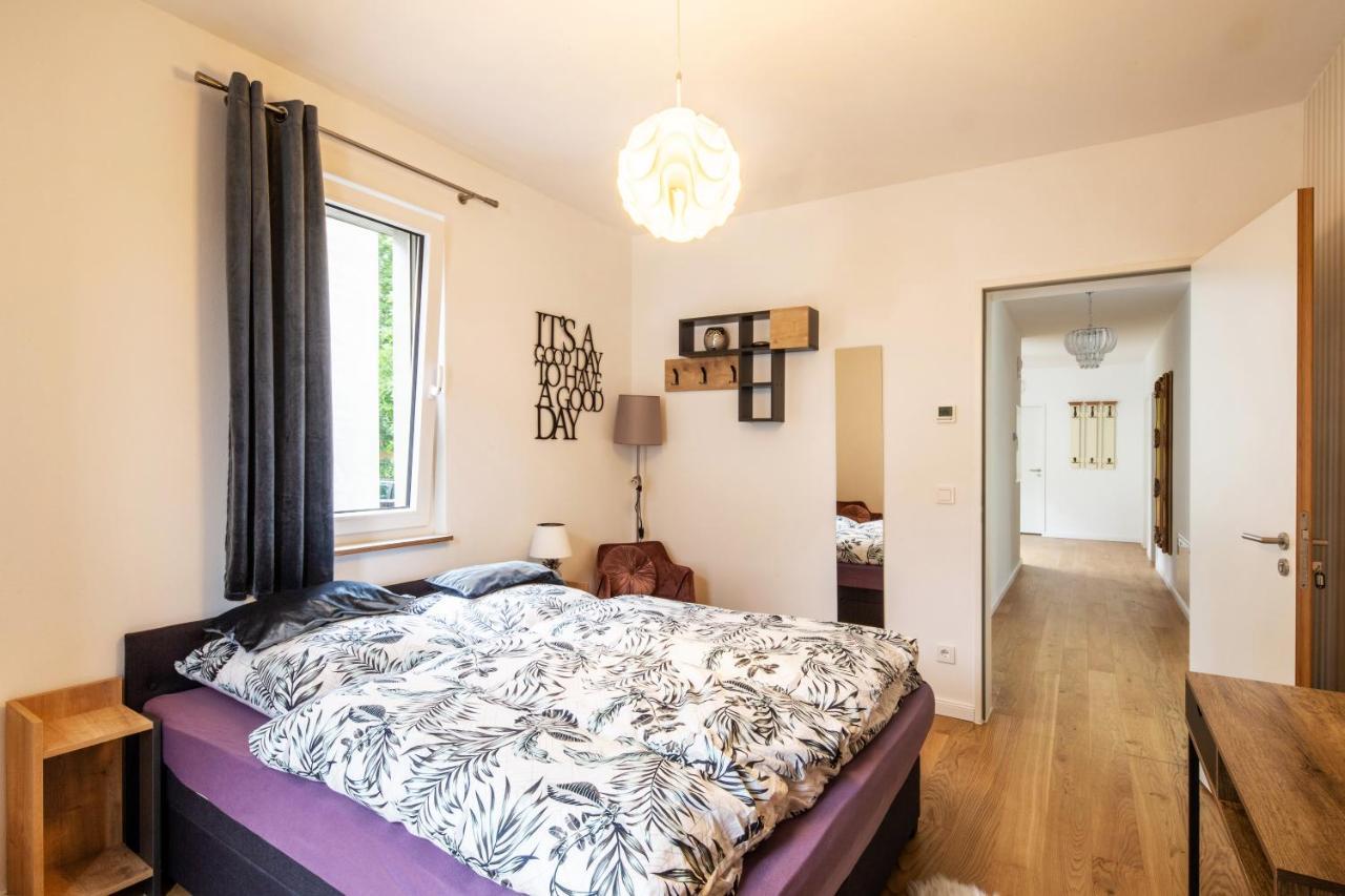 Accommodatie bij particulieren Gaestezimmer In Mit Dach-terrasse, Wohnbereich Und Kueche Dresden