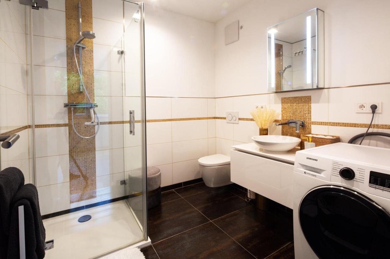 Accommodatie bij particulieren Gaestezimmer In Mit Dach-terrasse, Wohnbereich Und Kueche *