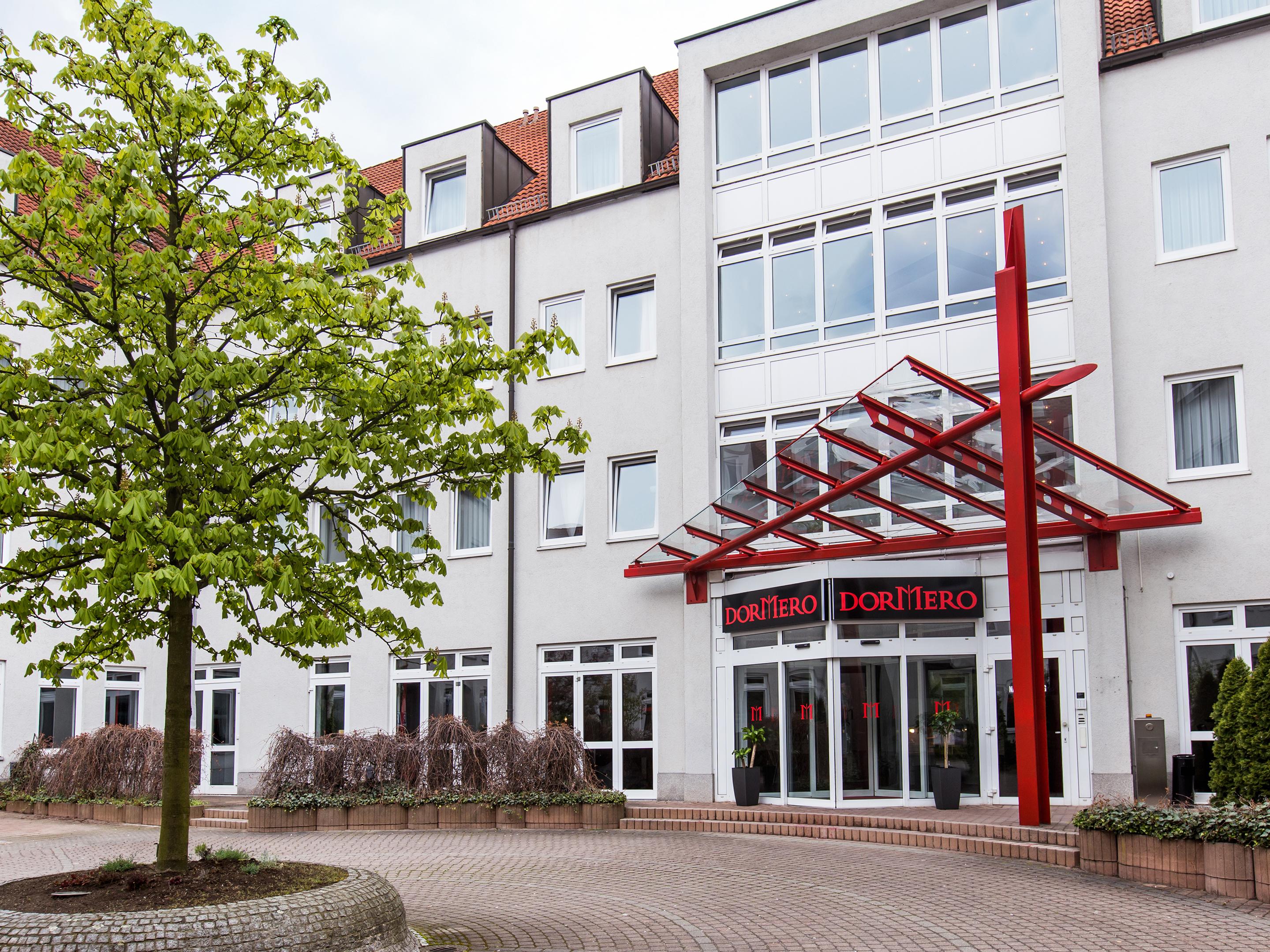 Dormero Airport Hotel 4*
