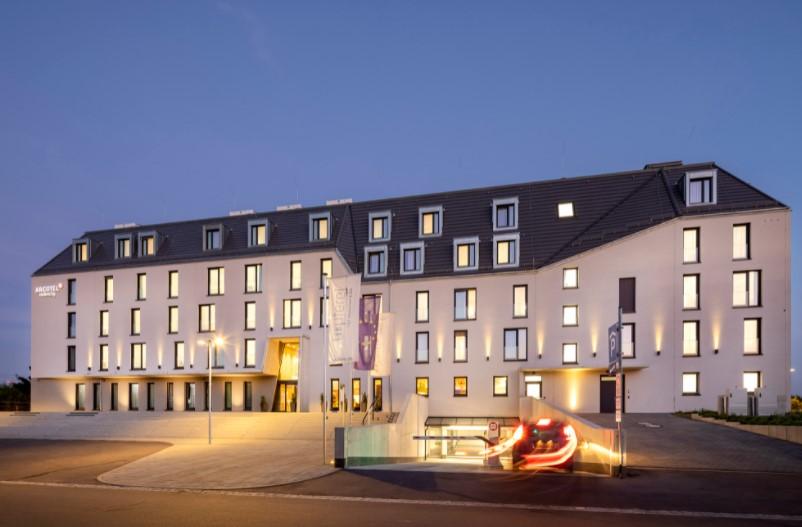 Hotel Arcotel Hafencity - Am Neustädter Elbufer 4*