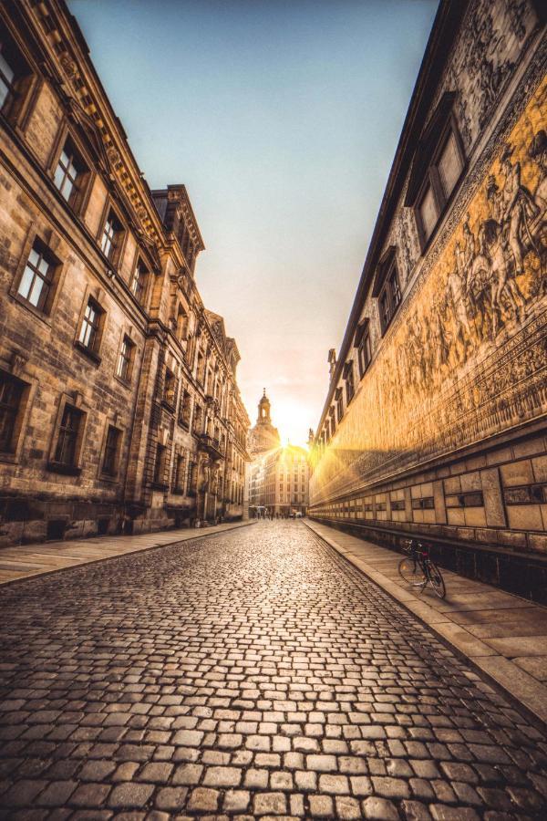 Gaestezimmer In Mit Dach-terrasse, Wohnbereich Und Kueche Accommodatie bij particulieren Dresden