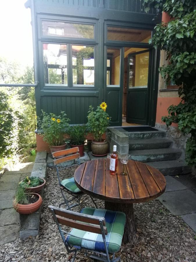 Mit Charme In Pillnitz Eg Apartment
