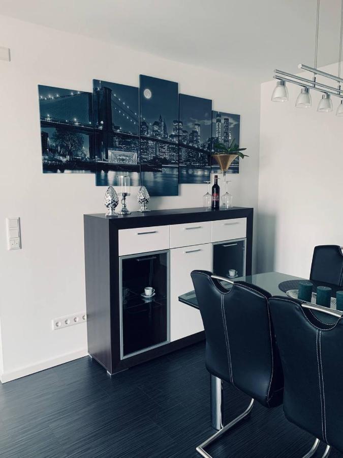 Apartment Mit Penthouse Charakter In *