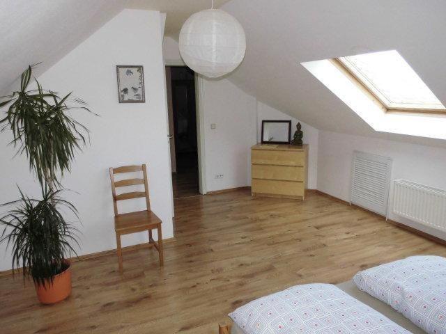 Sehr Schöne 4 Raum Maisonette-fewo Mit 110qm + Balkon + Zentral&preiswert - T7 Apartment *