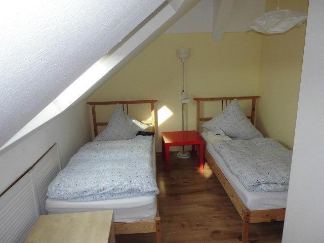 Apartment Sehr Schöne 4 Raum Maisonette-fewo Mit 110qm + Balkon + Zentral&preiswert - T7