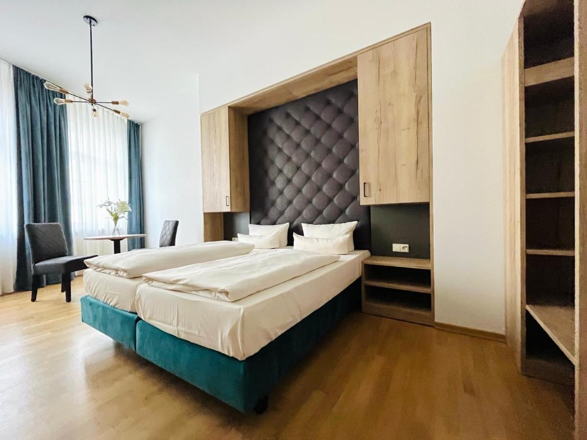 Altes Aparthotel 4*