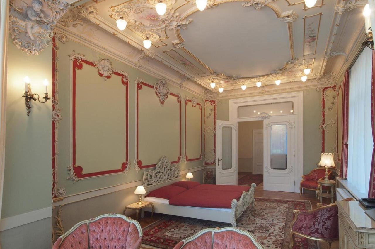 Haniel Hugo Apartment
