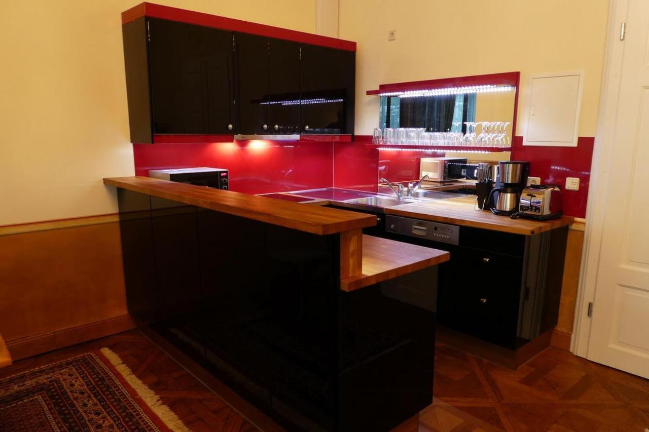 Apartment Haniel Edmund