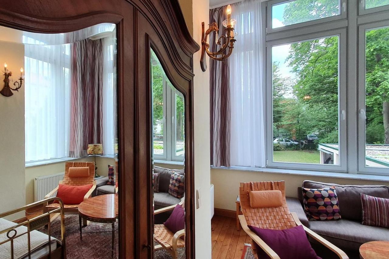 Apartment Haniel Carl