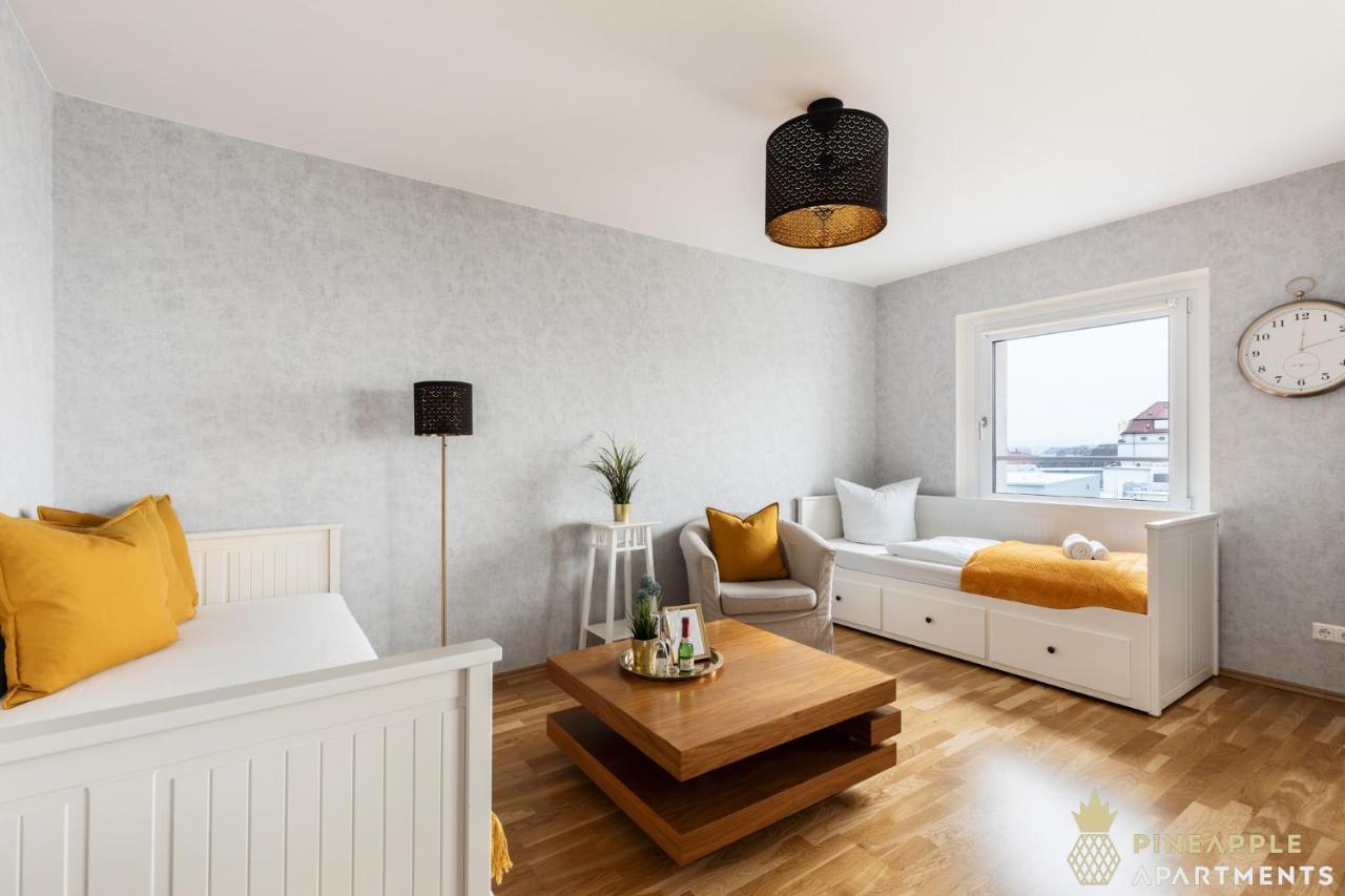 Apartment New! Pineapple Zwinger V