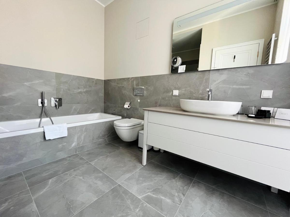 Luxury / 3-raum-suite An Der Frauenkirche / 4 *