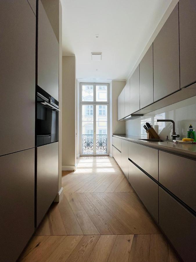 Luxury / 3-raum-suite An Der Frauenkirche / 4 *