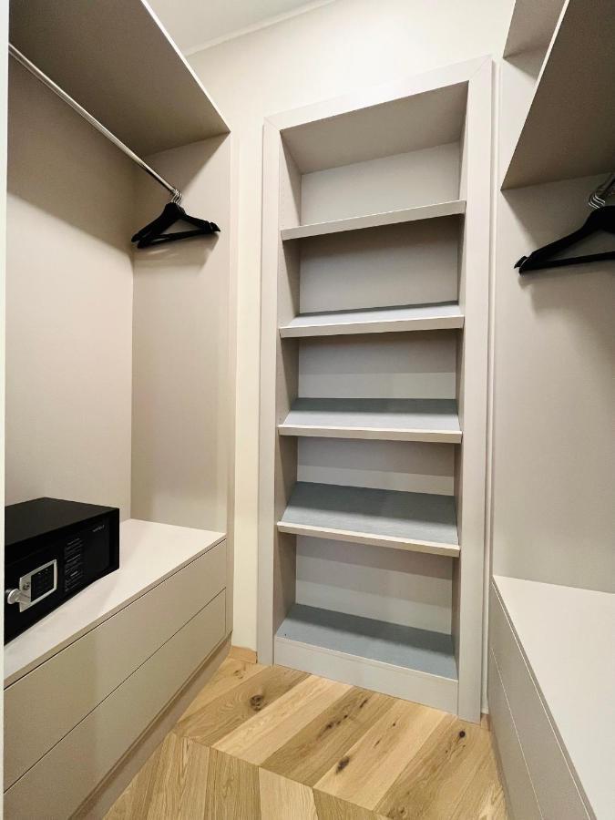 Luxury / 3-raum-suite An Der Frauenkirche / 4 Dresden