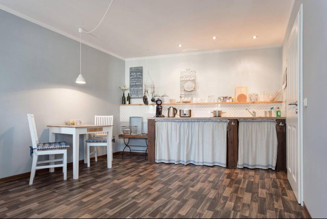 Adele - Ruhig, Direkt Am Elberadweg & Badesee Mit Balkon Apartment Dresden