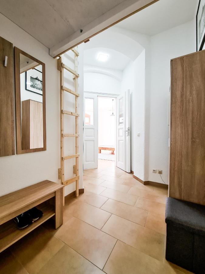 1-raum-wohnung Zentral Gelegen *