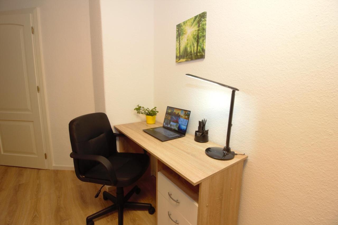 Lori Monteurszimmer Wlan Tv * Dresden