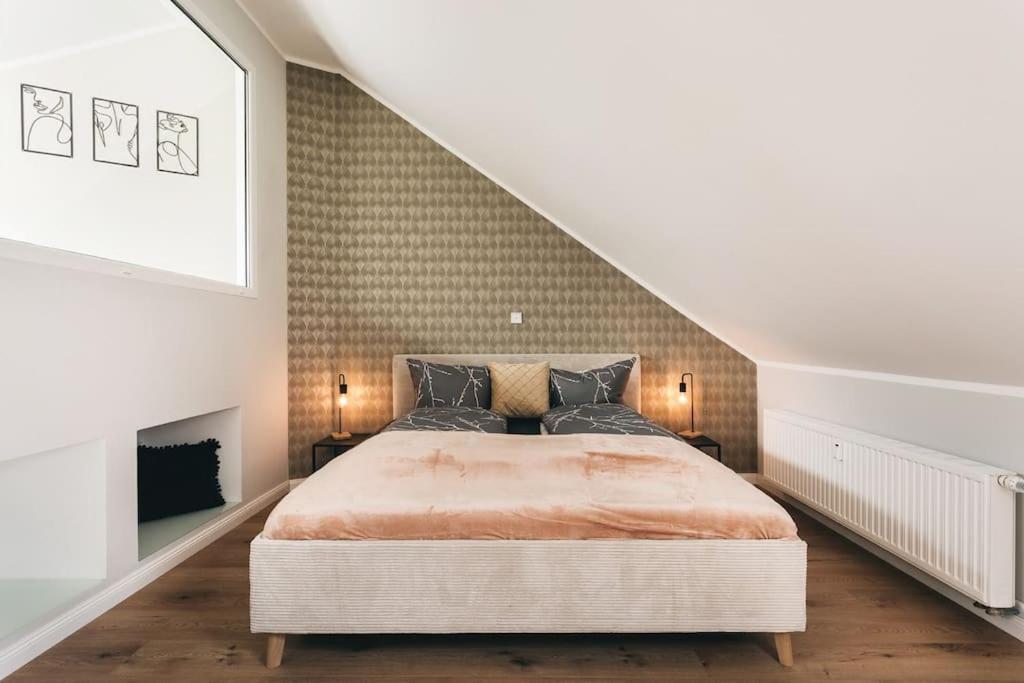 Neu! 100 Qm Im Zentrum Von Appartement