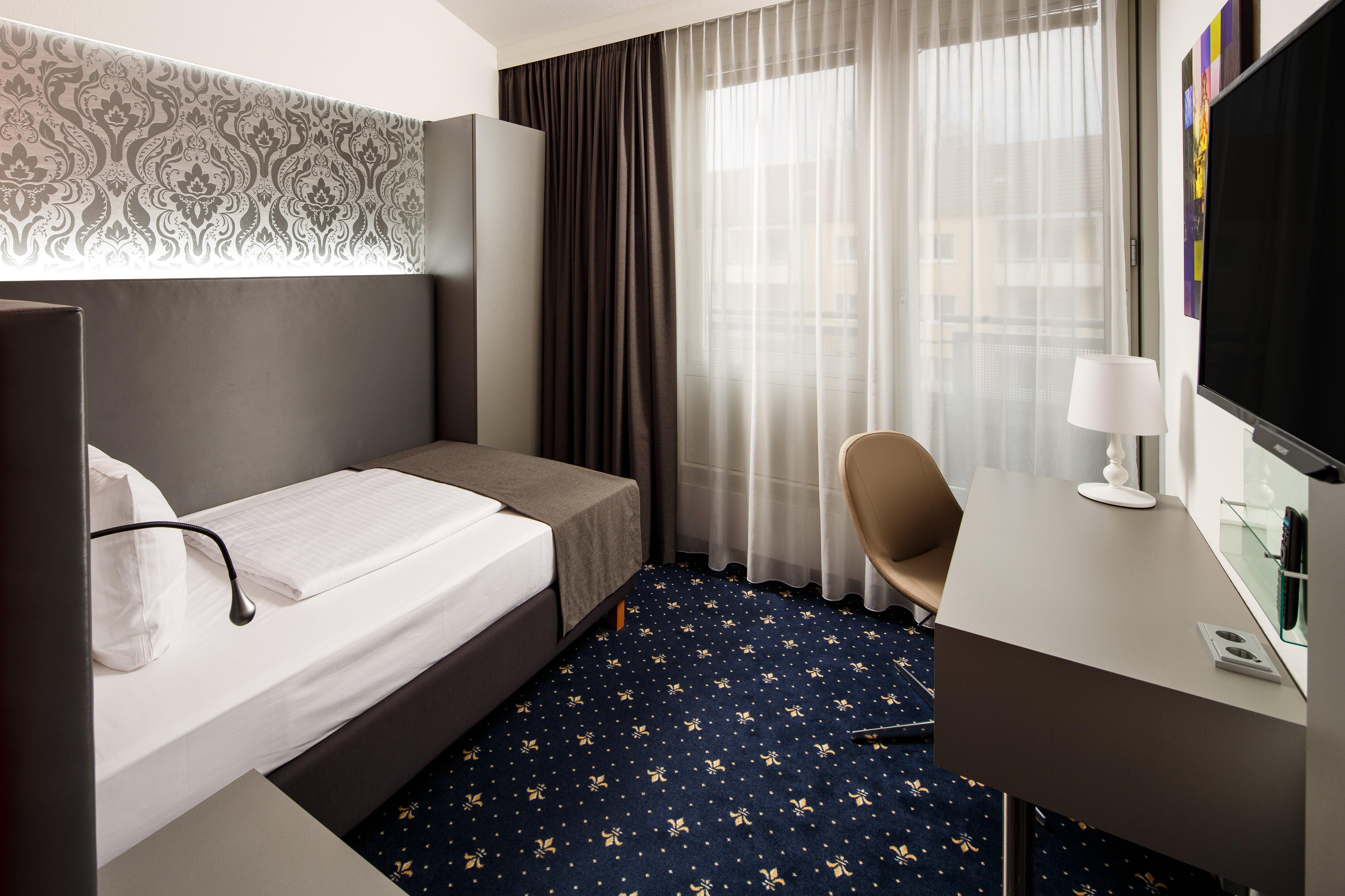- South, An Ihg 4*