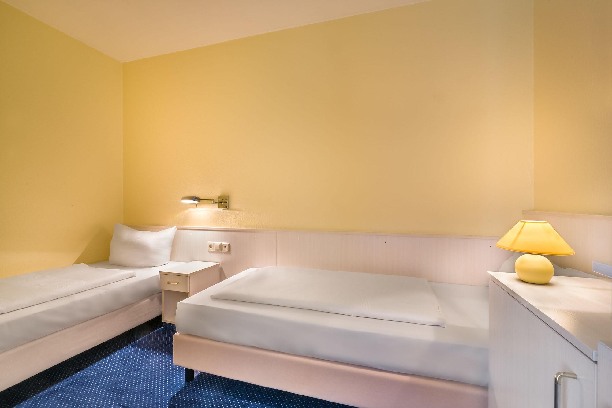 Hotel Scope Airport