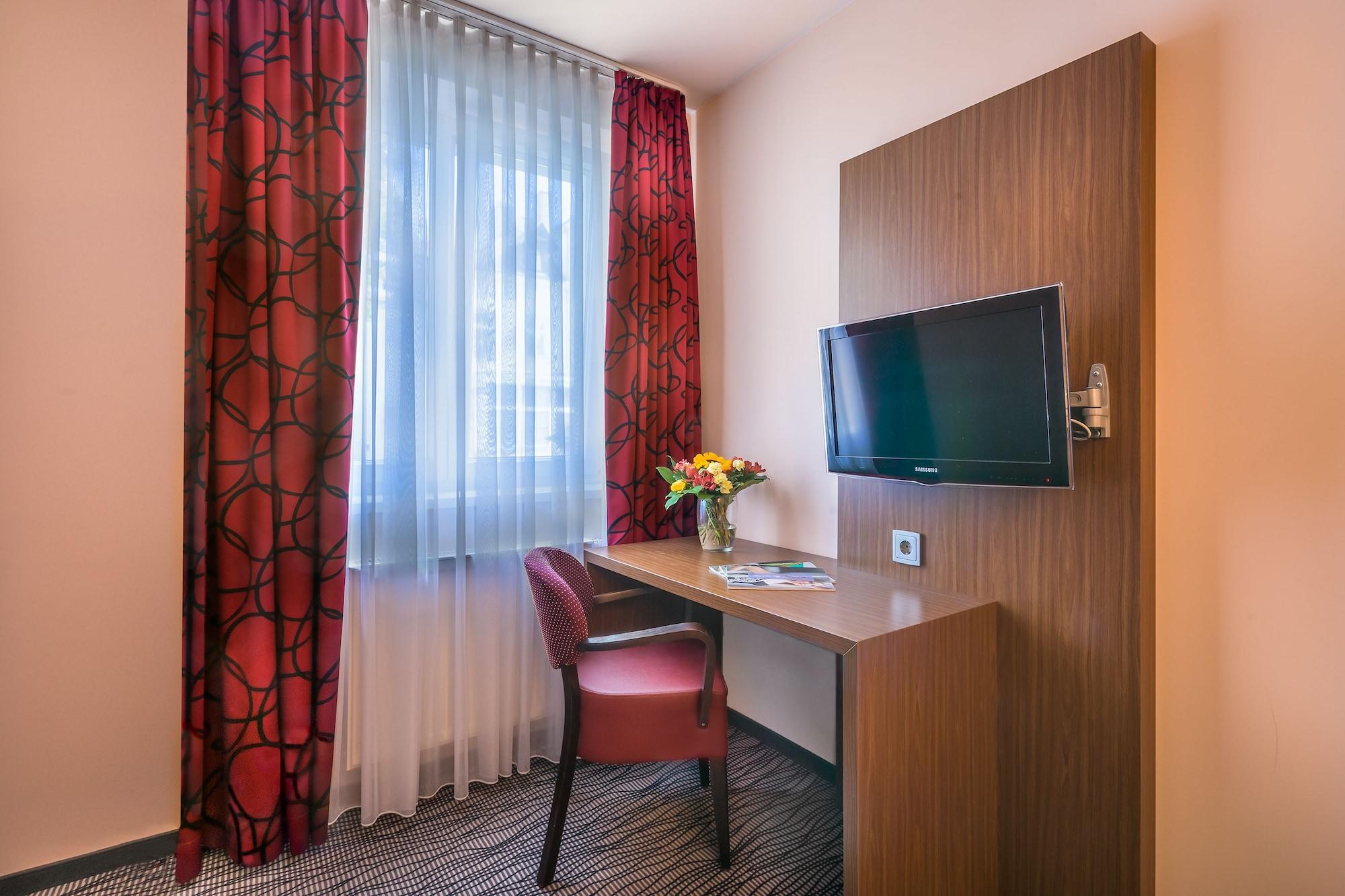 Hotel Scope Airport