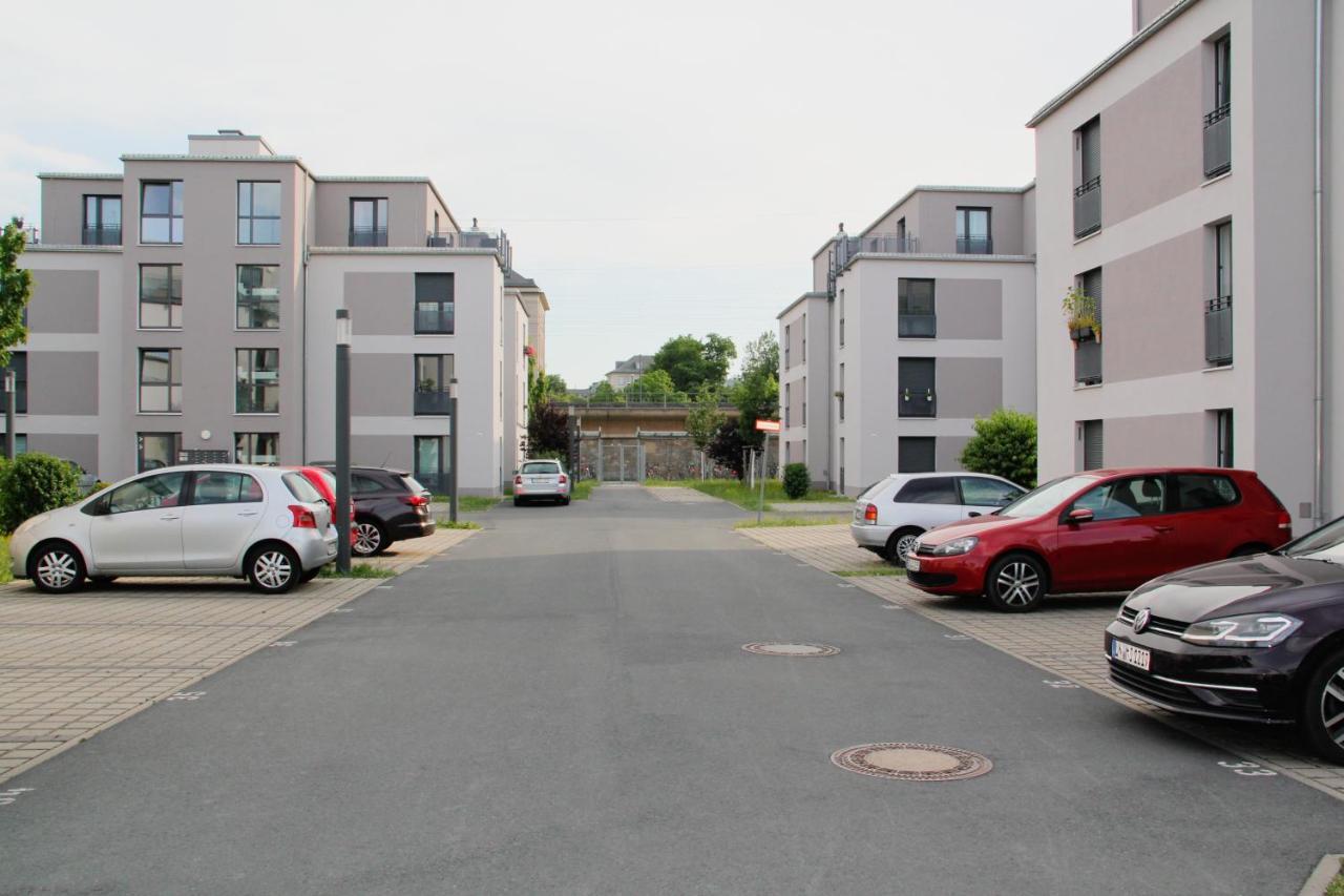 Modernes Apartment/zentrum/wi-fi/parkplatz Apartment *