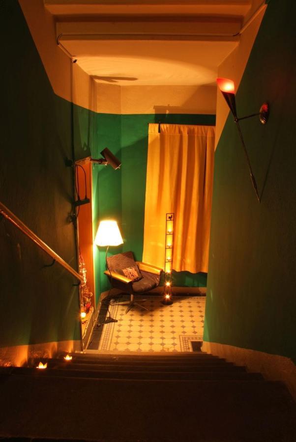 Fetish-hostel *